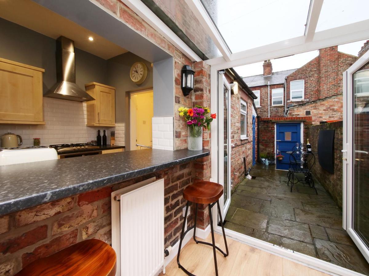 The River Walk House York Bagian luar foto